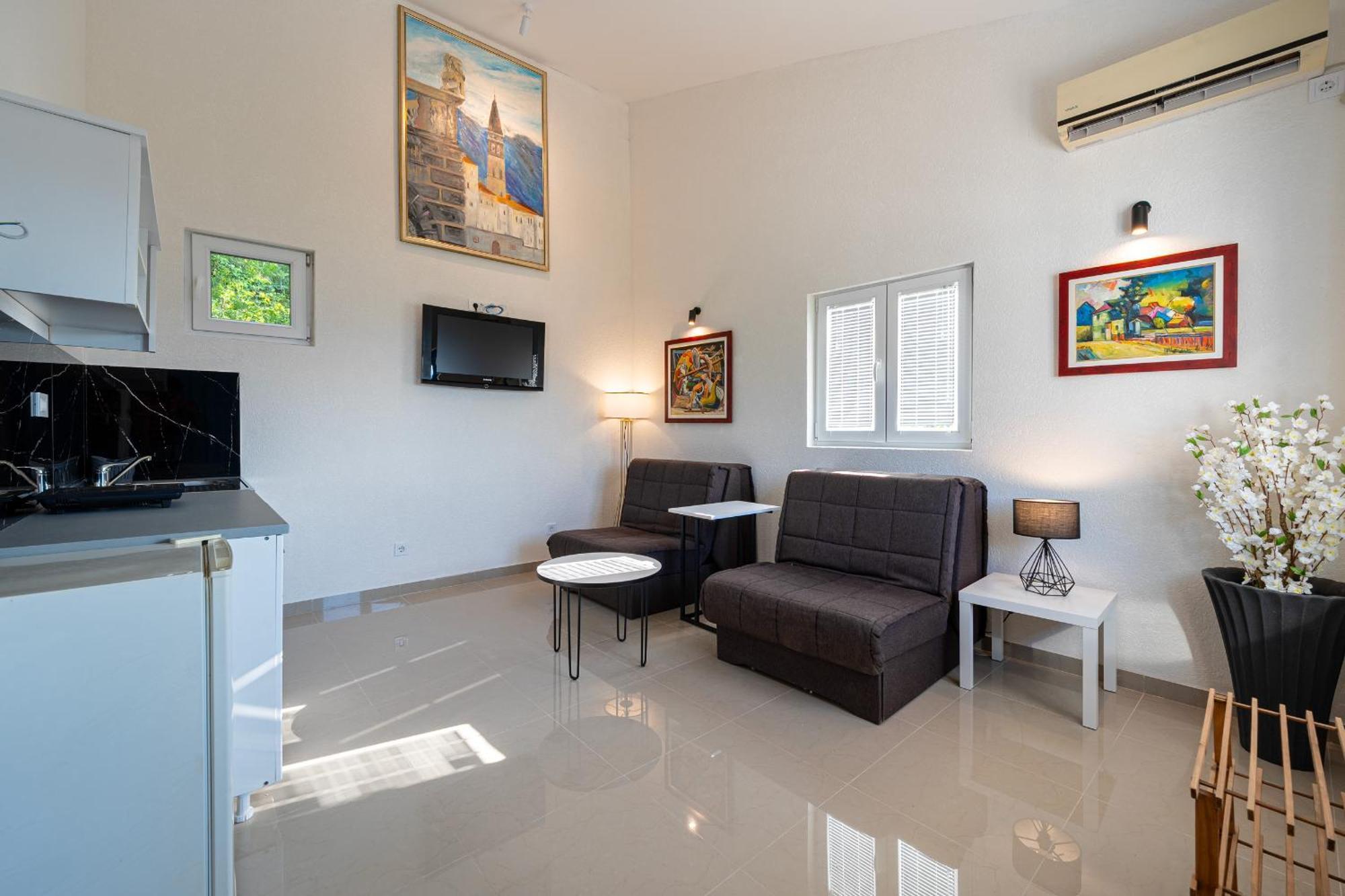 Regina Apartman *