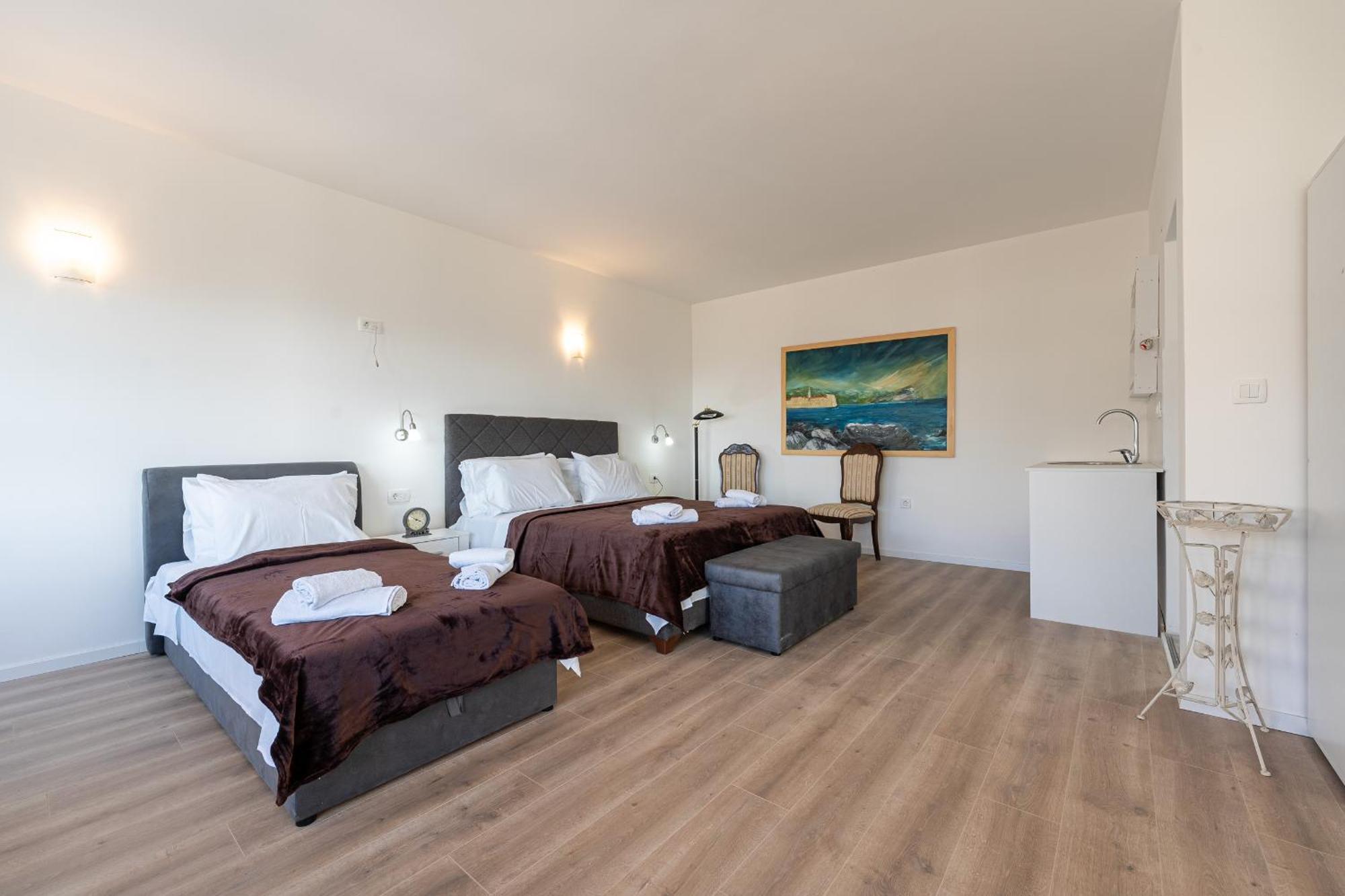 Regina Apartman *